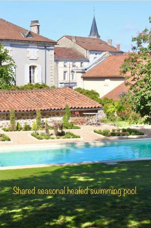 La Chataigne Villa Piegut-Pluviers ภายนอก รูปภาพ